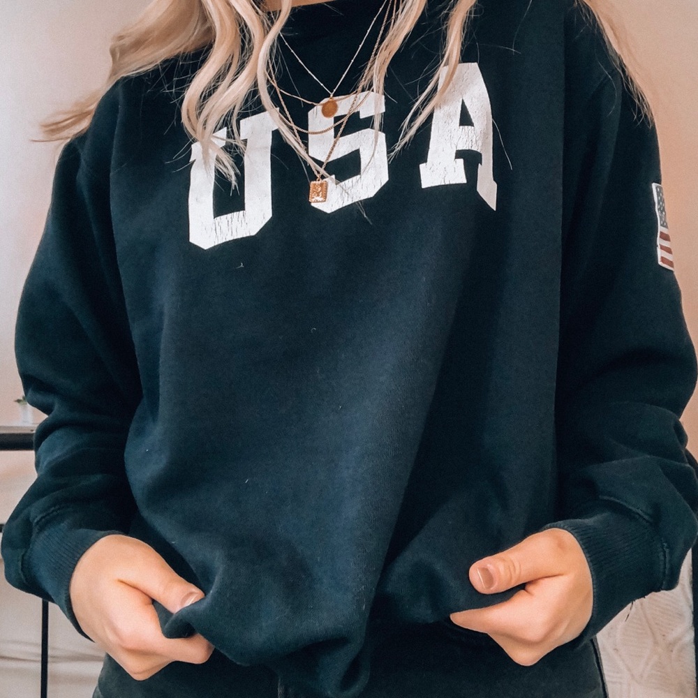BRANDY MELVILLE USA PULLOVER